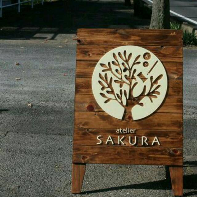 wooden sign plang nama cafe kayu stand