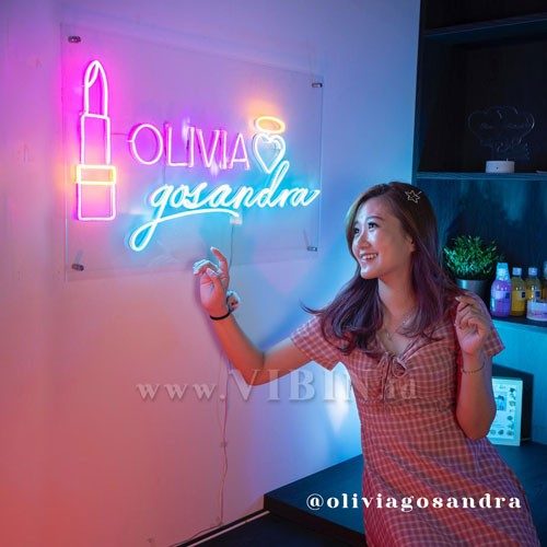 pho1o3-olivia-gosandra-custom-nama-custom-neonflex-jakarta-tangerang-bogor-depok-bekasi-bintaro-neon-sign.jpg